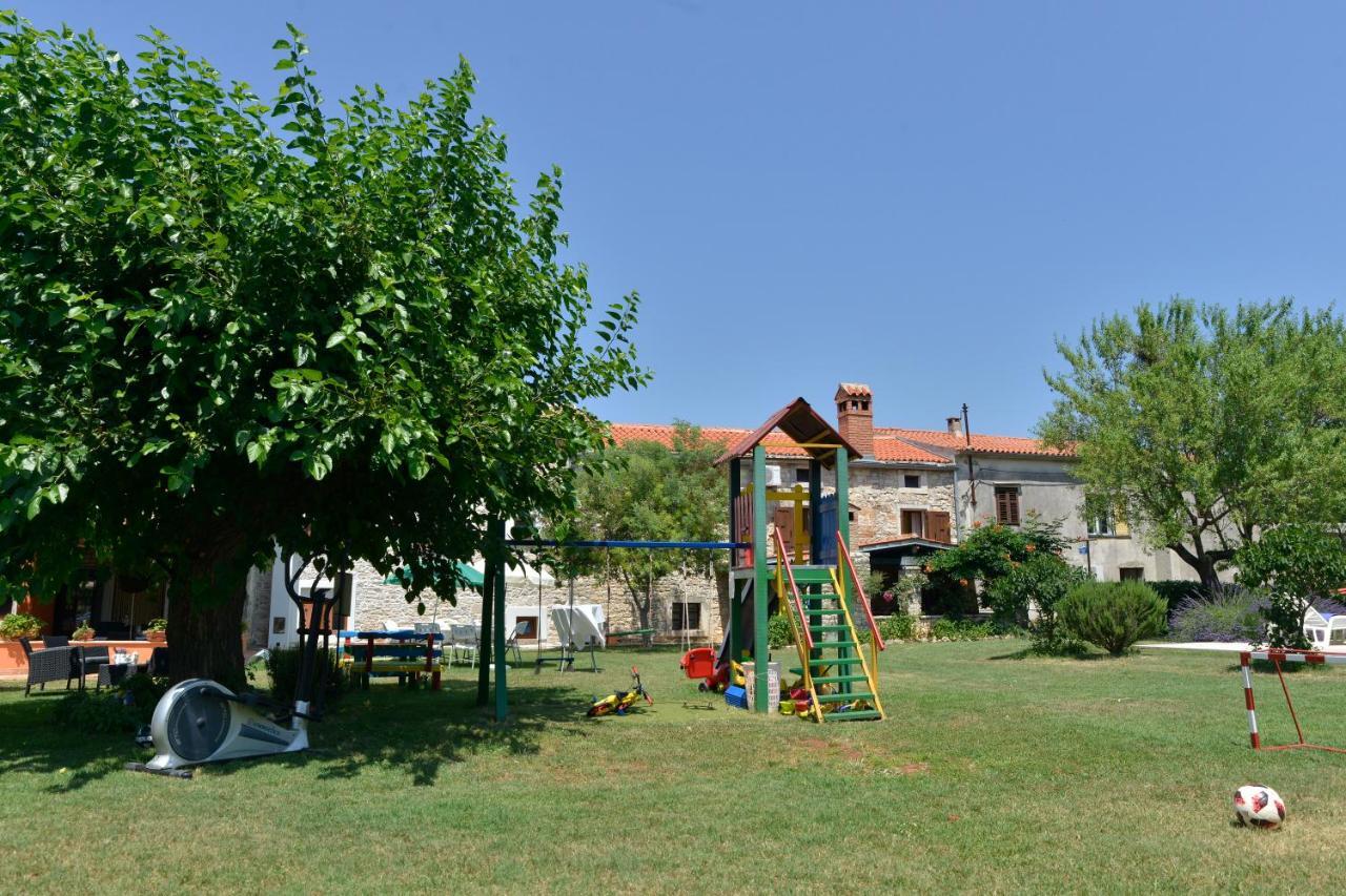 Bed And Breakfast Casa Rustica Vodnjan Esterno foto